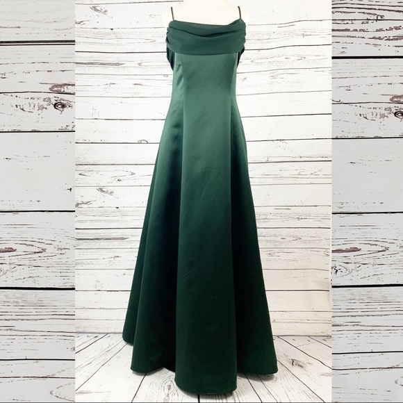 Michaelangelo Dresses & Skirts - Dark green, long, spaghetti strap gown.